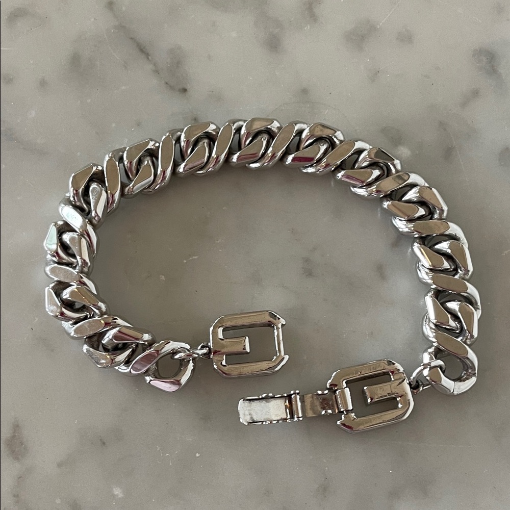 GIVENCHY G-Chain Silver Bracelet - Picture 15 of 17